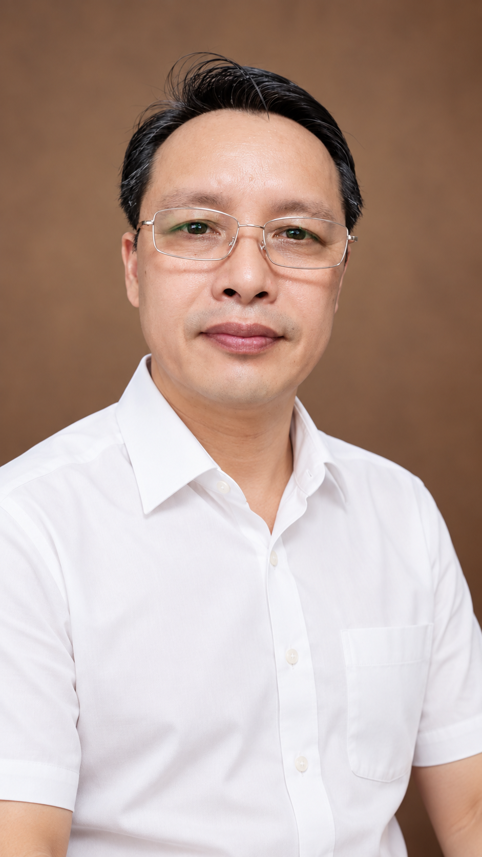 Chân dung Tien Khanh